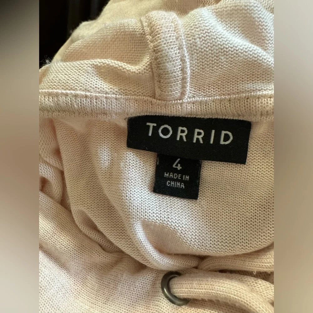 TORRID KIND SOUL LIGHT PINK HACCI HOODIE